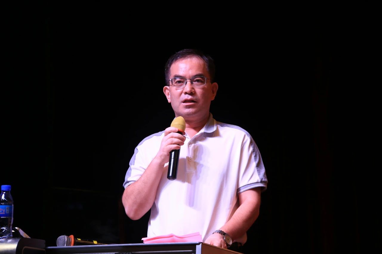 袁长林校长在教师节大会上发表重要讲话-图源mp.weixin.qq.com/s/5XS-ovtZft23M-jYaWslXQ